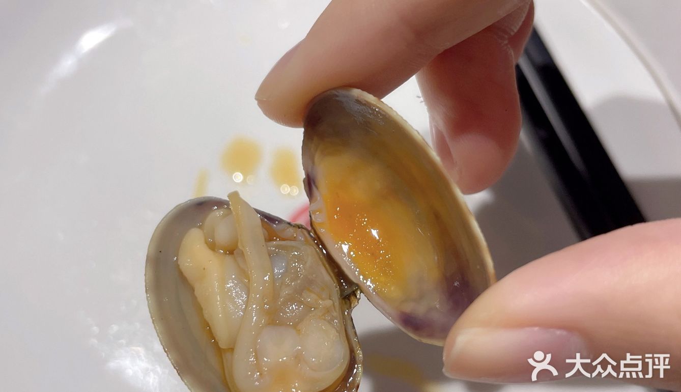 西湖边宝藏鲍鱼小龙虾🦞馆，快来打卡[礼花]