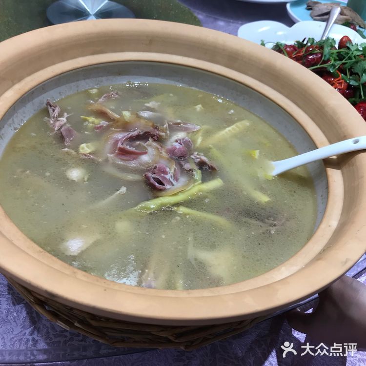 应曾经一起共事的朋友之邀