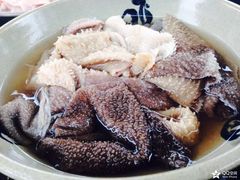 -茅草房·河畔园林火锅