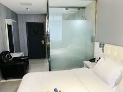 -德全心悦酒店(北京金台路地铁站店)