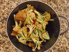 干锅有机花菜-東城故事·尋找姆媽的味道(玉兰路店)