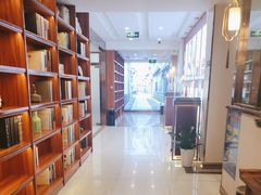 -香山湖渔家大院