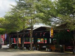 -三亚火车头万人海鲜广场