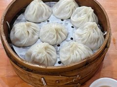 -莱莱小笼·乔艾