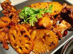 馋嘴香锅牛蛙-佬肥猫(国华广场店)