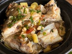 鲜柠檬杂鱼煲-肥舅父農莊