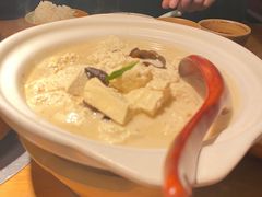 手掰柴火豆腐-吃饭皇帝大(长宁龙之梦店)