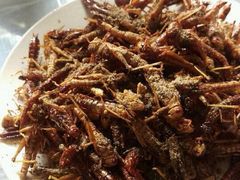 椒盐蚂蚱-鲜鱼居饭店