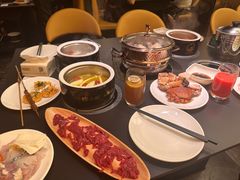 -钱小奴海鲜自助黑金店(杭州滨江龙湖店)