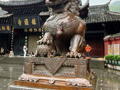 -峨眉山报国寺