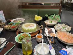 -得意咚瓜·顺德鱼生·冬瓜火锅(深圳首店)