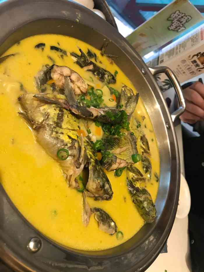 巴陵全鱼席(汴河街店)-"去到岳阳,就在大众点评上找了这家五星评价.