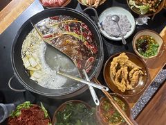 -重庆故事姊妹老火锅(财经学院店)