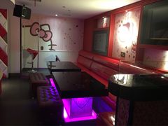 -唯爱KTV聚会餐厅(仙林东城汇店)