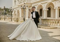 -至臻微拉婚纱摄影