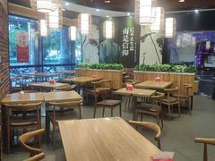 大堂-裕记烧腊连锁餐饮(国商分店)