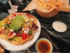 -LES ELITES 英集荟(南京西路店)