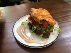 青柠鸡扒可颂-GOTLOT COFFEE&KITCHEN角落厨房NOOK店