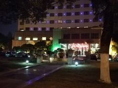 -山明水秀大饭店