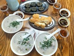 地道早餐-洲心明记烧肉大粥(总店)
