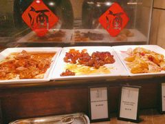 -广州万富希尔顿酒店·感趣自助餐厅·金秋蟹宴生蚝海鲜刺身烧烤