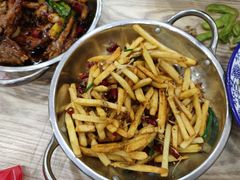 -江城燕子大排档(江汉路步行街店)