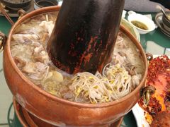 丽江腊排骨铜锅-云里小坐·小院里·团建·宴请·下午茶(三圣乡店)