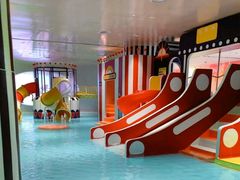 -涨巢·潮玩水疗局