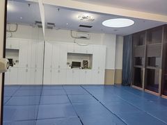 -澳洲袋鼠早教(金辉环球广场店)