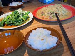 -先启半步颠小酒馆(虹桥龙湖天街店)