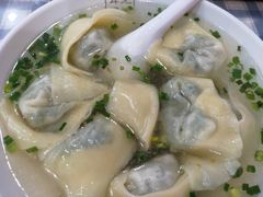 -潘国仙耳光馄饨(黄家阙路店)