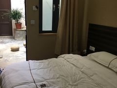 -载阳客栈