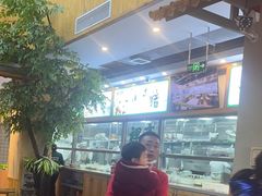 -绿草地·湘菜(酃湖师院店)