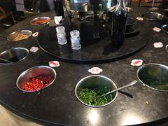 自助调料区-锅说大脸毛肚重庆老火锅(佐阾店)