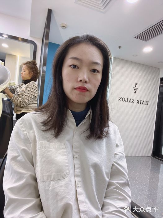 颜泽美发沙龙图片