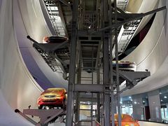 -汽车博物馆主题餐厅