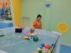 -思未·亲子水育游泳(滨河店)