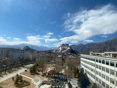 -平措康桑·和牛自助观景餐厅(布达拉宫店)