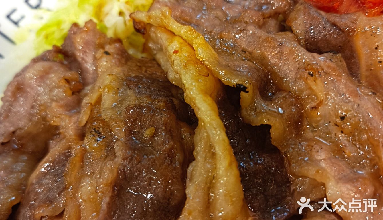 师傅历经训练 做出真正的美味
