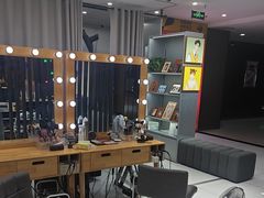 -企鹅照相馆(岗顶天娱店)