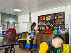 -曾氏肥肠馆(凯瑞雅居店)