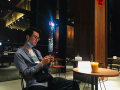 -星巴克(西安旺座现代城店)