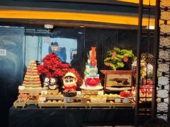 -雍容荟帝王蟹活龙虾展台自助(IFS黑金店)