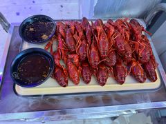 -肥肥虾庄·金牌油焖大虾(首义路店)