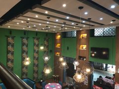 -香巴拉云南餐厅(华莱坞店)