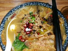 -东门七爷螺蛳粉(浦东店)