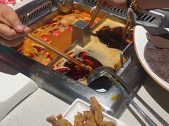 -海底捞火锅鲜切牛肉主题店(长寿路店)
