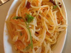 -王老六铁锅炖鱼(华阳路店)
