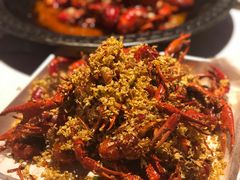 -红盔侠小龙虾(海宁银泰店)