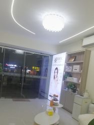 -苗方清颜专业祛痘·皮肤管理